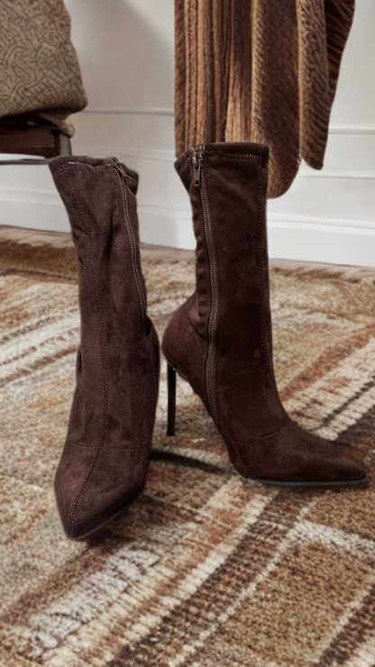 Botín tacón delgado